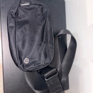 LULULEMON BELT BAG